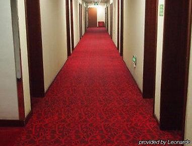 Super 8 Beijing Guang Ming Qiao Hotel Esterno foto